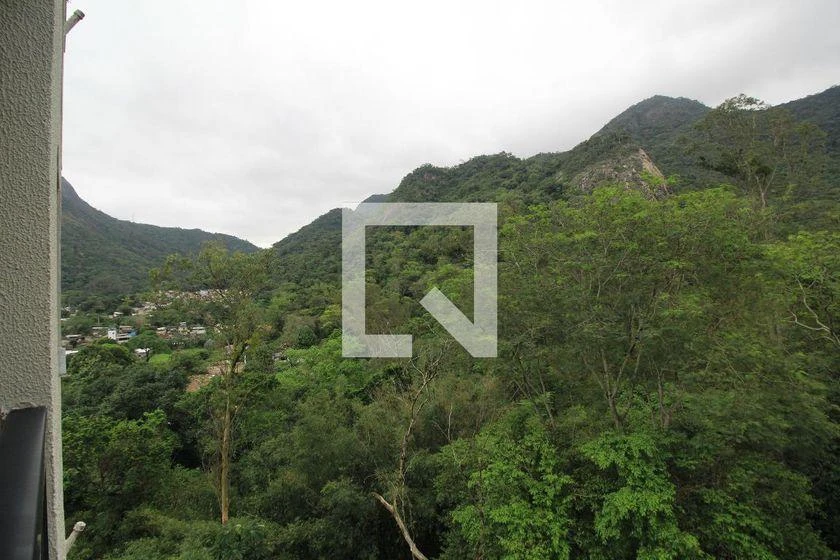 2 quartos e vista para as montanhas: apartamento de 50 m² — photo 2