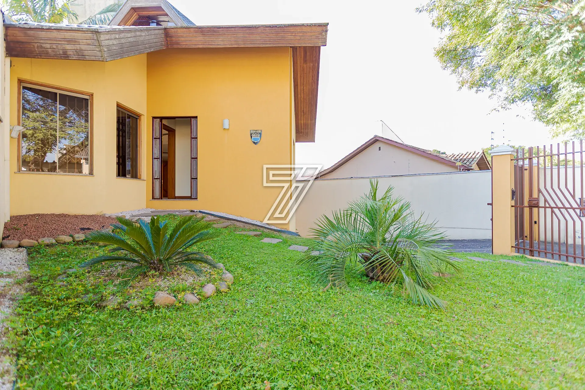 House with 4 bedrooms, 5 bathrooms and 540 m² — photo 2