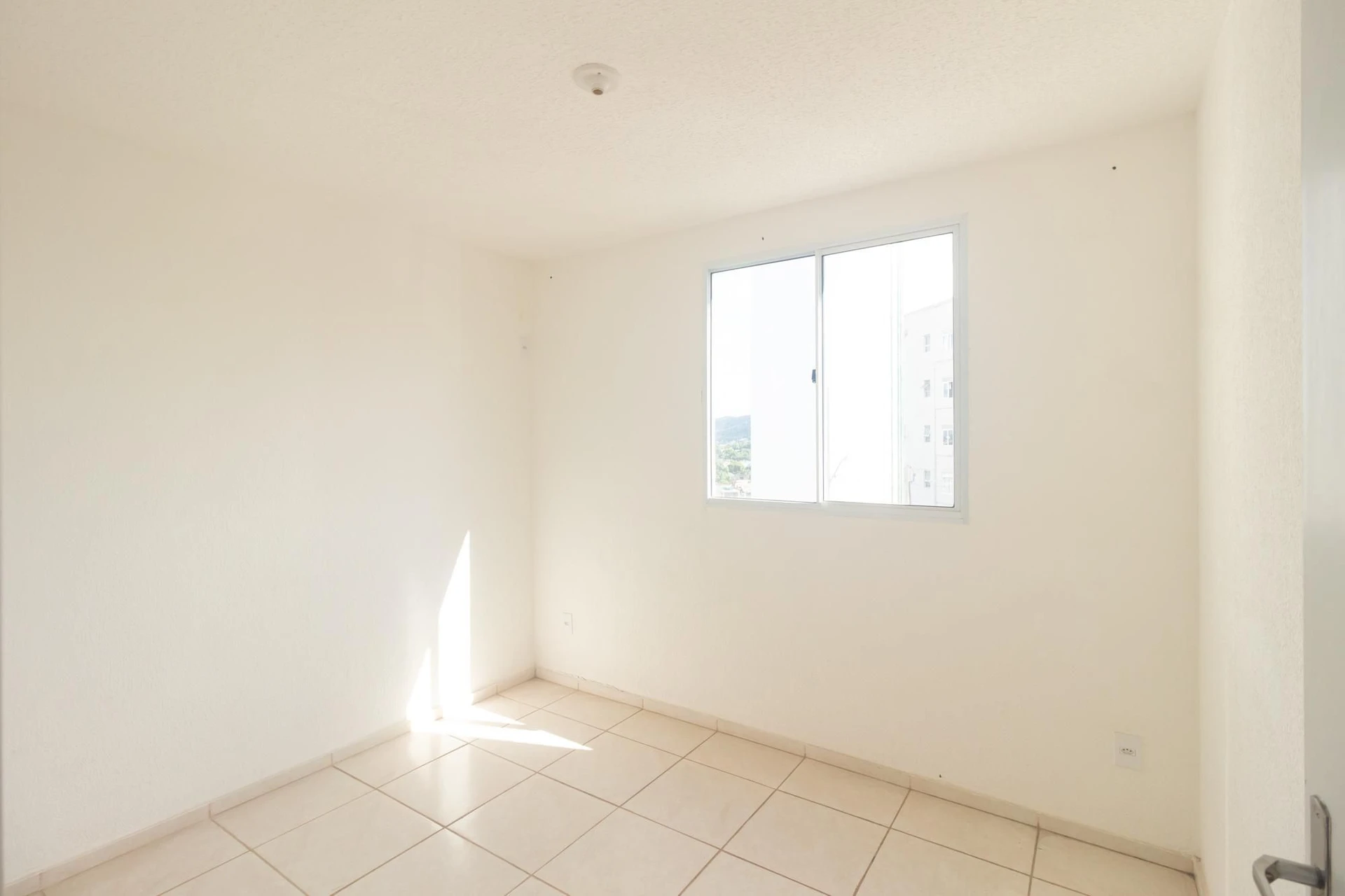Unfurnished 2-bedroom apartment with 1 bathroom — photo 5