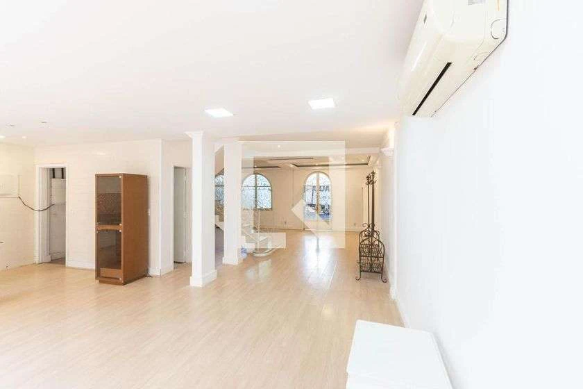 4-bedroom house for rent with private garden and balcony — photo 25