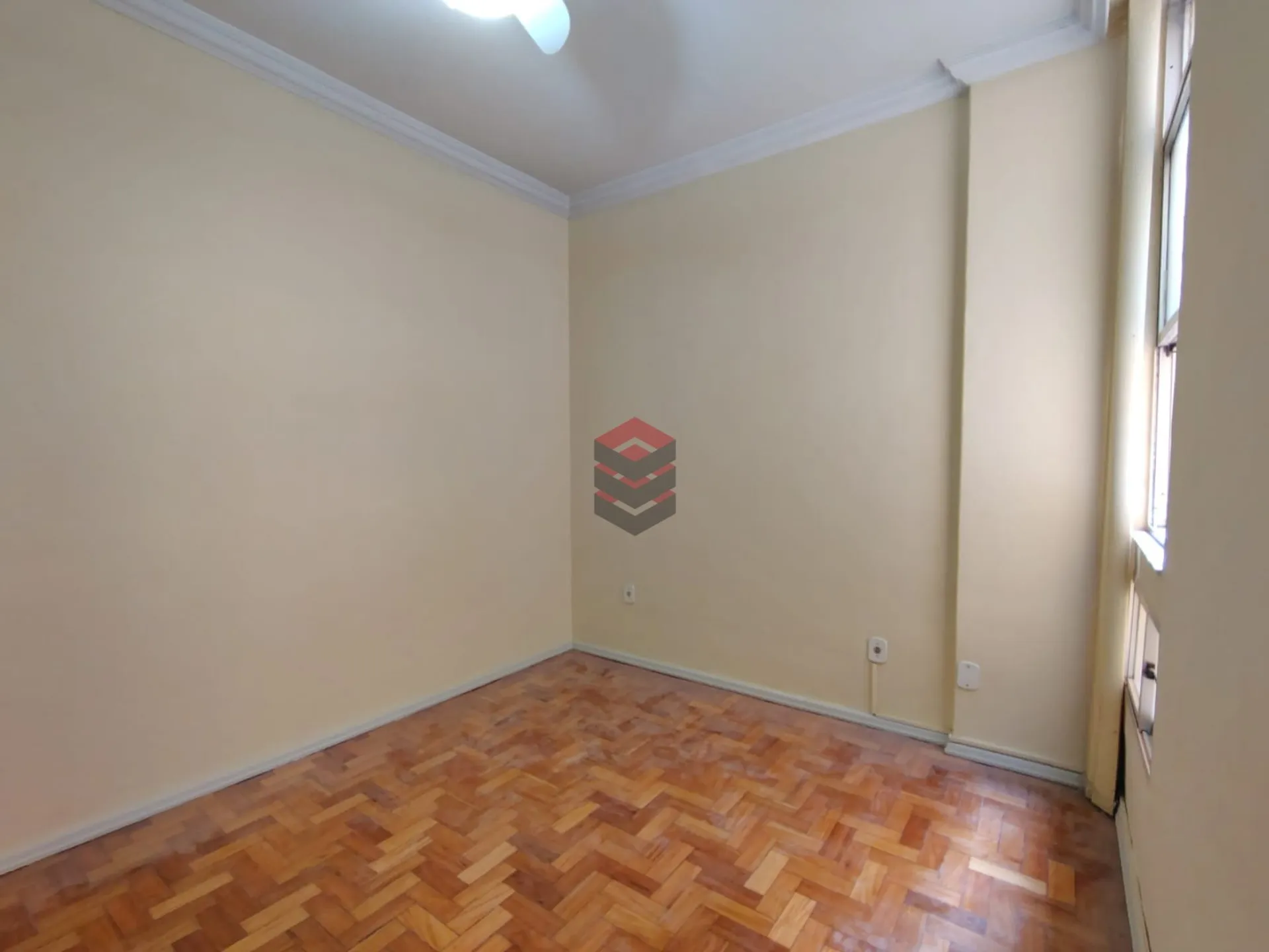 Apartment, 32 m², with wood or laminate floors — photo 10