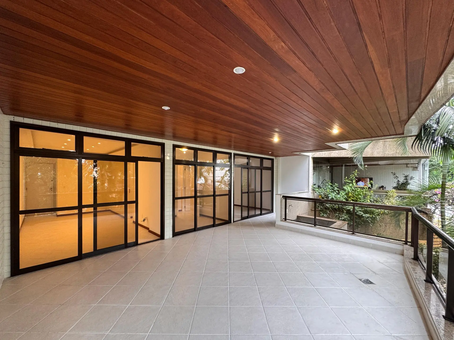 Apartamento para alugar com 3 quartos e varanda — photo 2