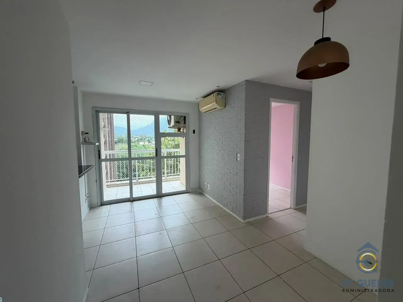 2-bedroom apartment with a mountain view in Rio de Janeiro — photo 4