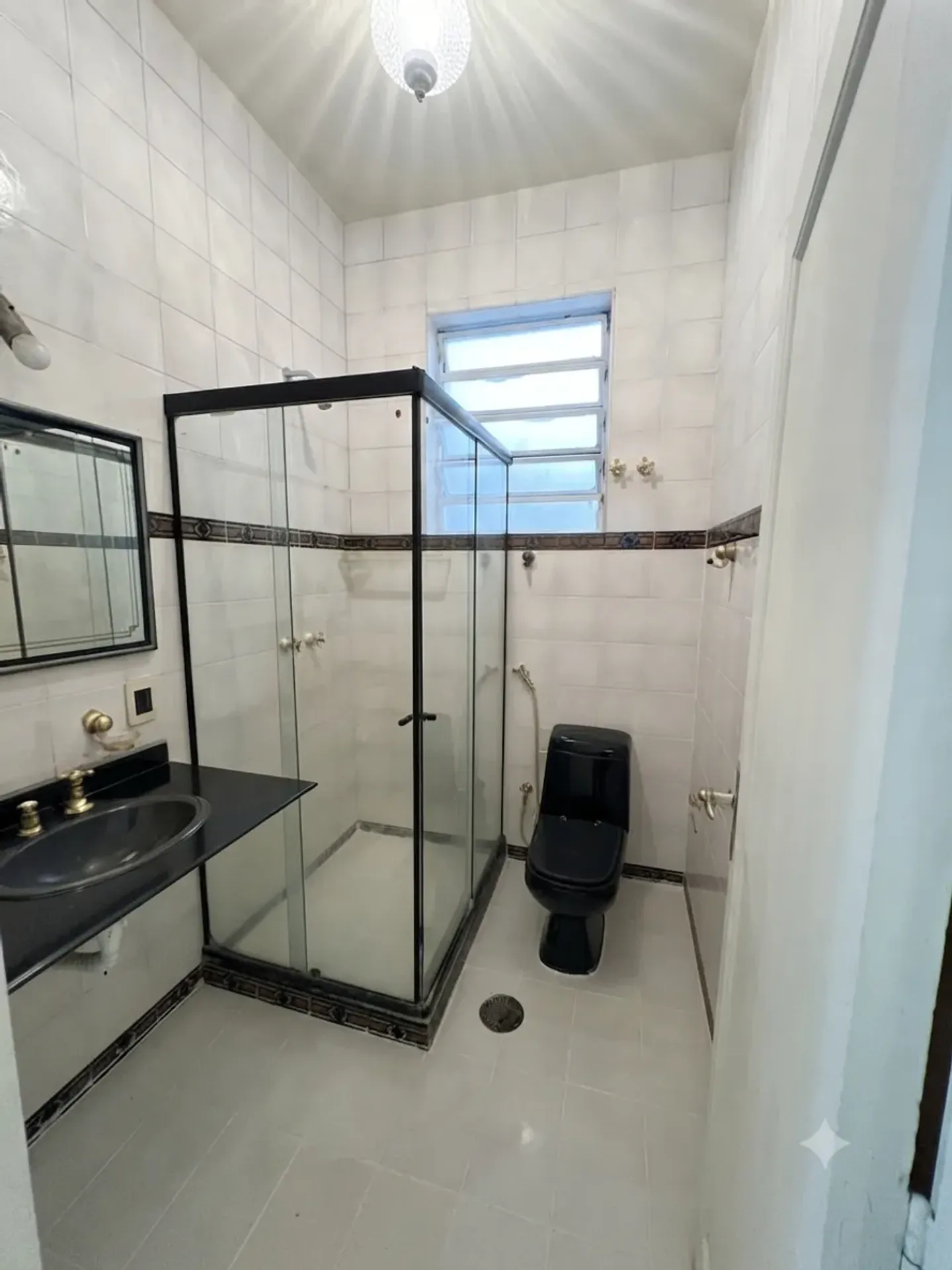 Casa para locação com 4 quartos e 5 banheiros — photo 21