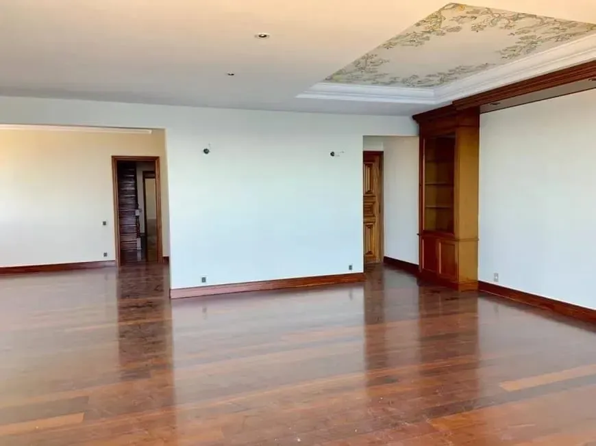 Furnished duplex with 4 bedrooms and 5 bathrooms — photo 28