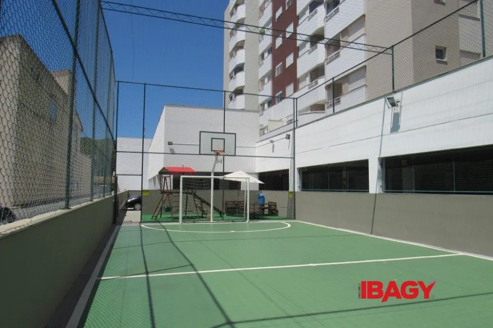 Квартира 85 м² с 3 спальнями и 2 парковочными местами — photo 29