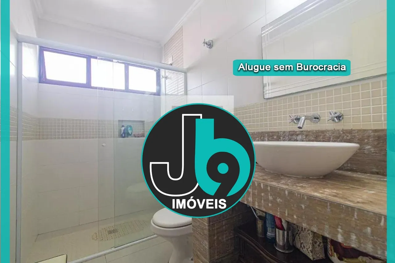 Furnished 650 m² house with 4 bedrooms and 4 bathrooms — photo 22