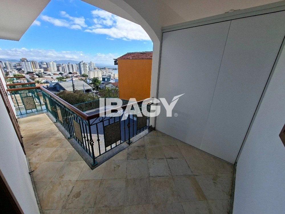 Furnished 16 m² studio with 1 bedroom and no parking — photo 17