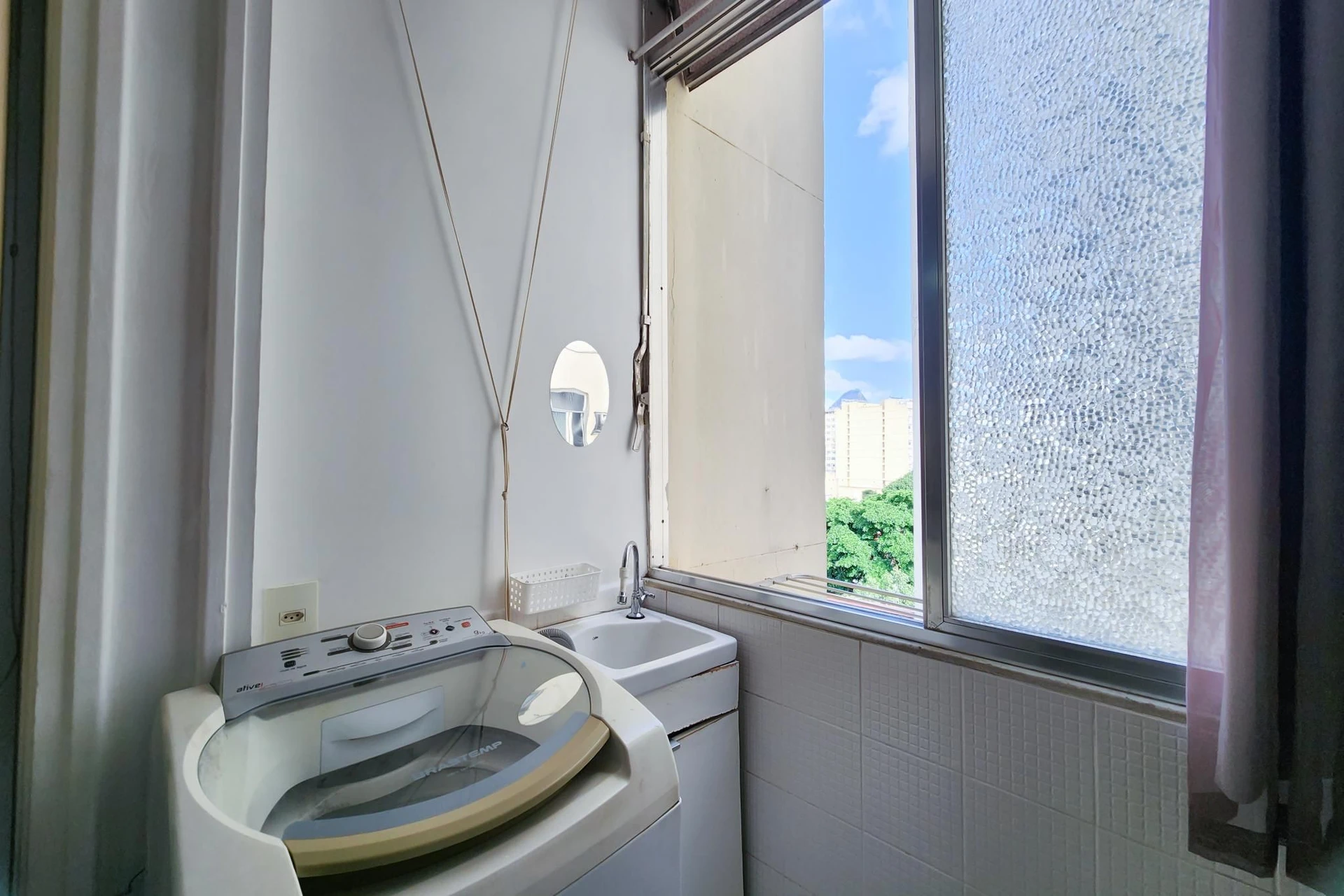 Furnished apartment, 43 m², with a washing machine — photo 4