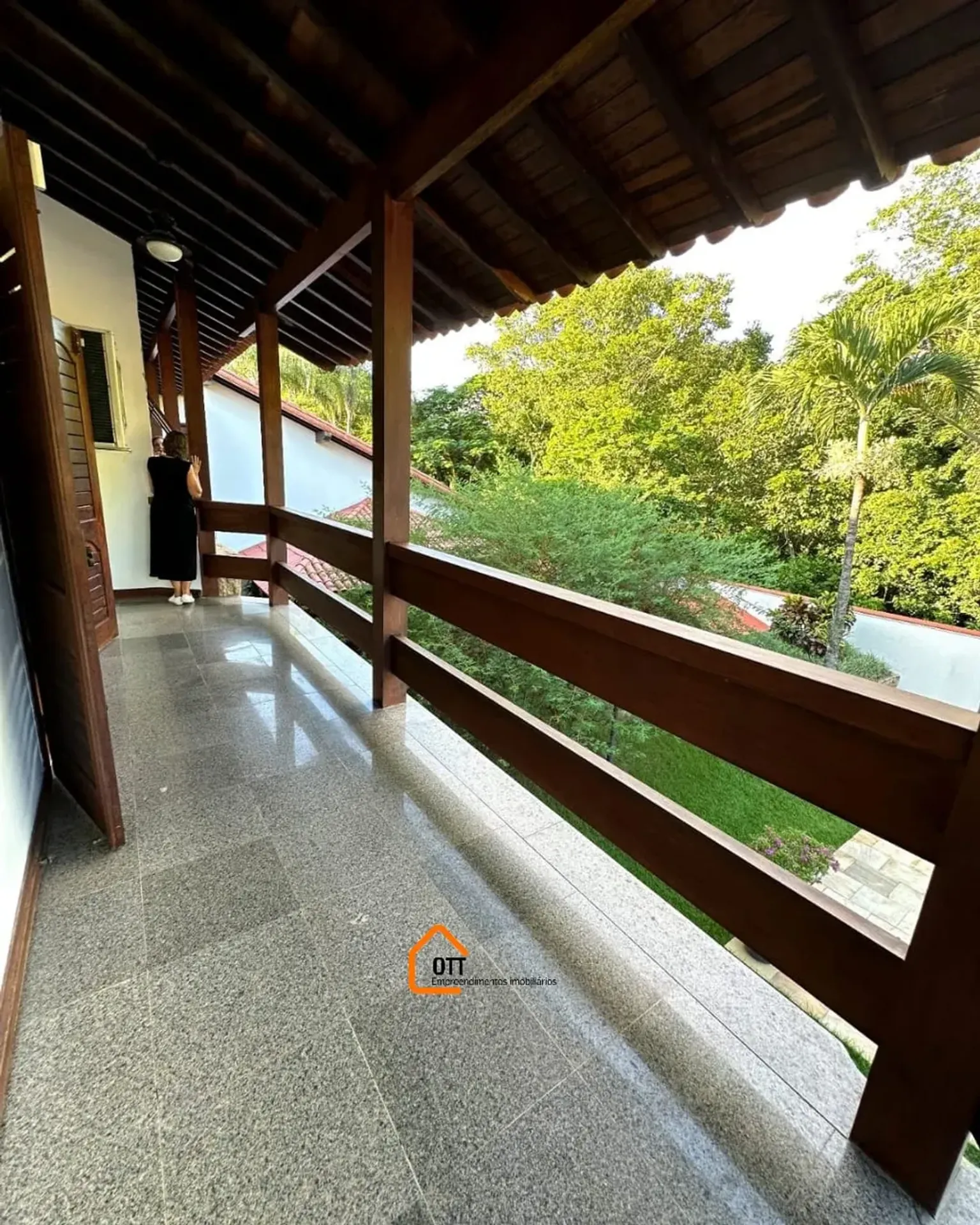 Casa com varanda e churrasqueira 5 quartos e 5 banheiros — photo 30