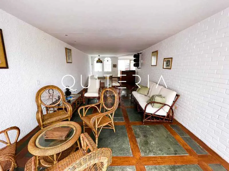 Triplex penthouse with 4 bedrooms and 4 bathrooms — photo 4