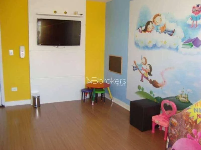 2-bedroom apartment with a washing machine in Curitiba — photo 32
