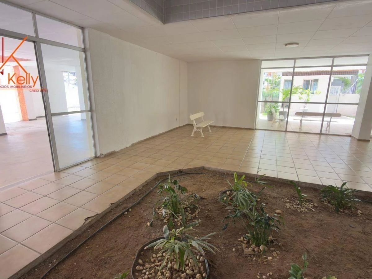 3-bedroom apartment with a washing machine in João Pessoa — photo 20