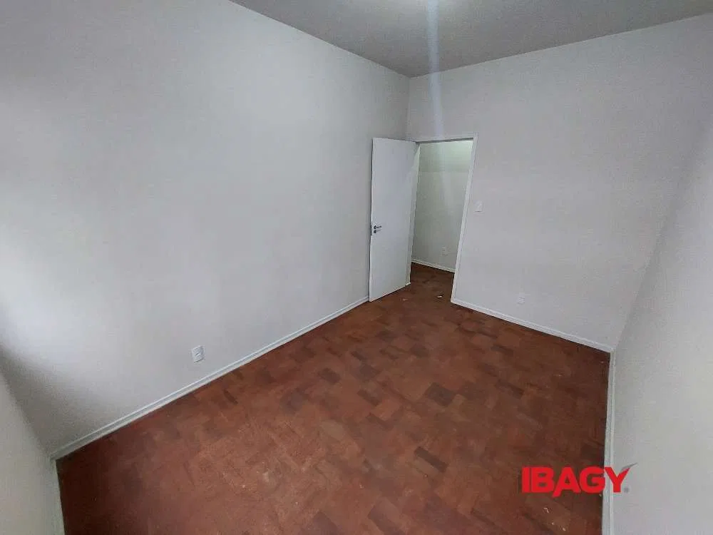 3-bedroom apartment, 1 with its own bathroom, 110 m² — photo 5