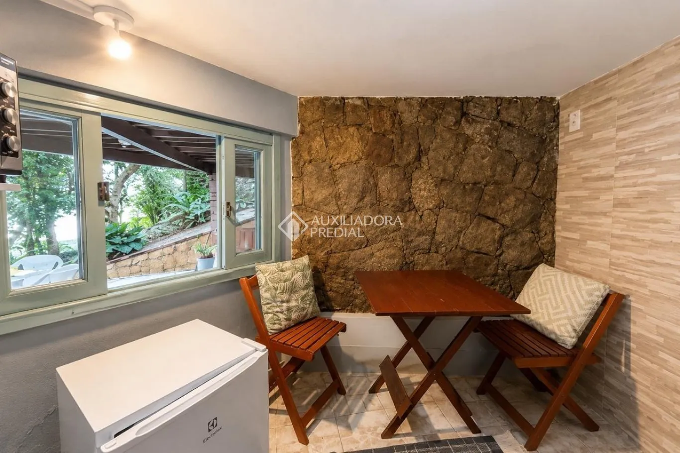 1-bedroom 30 m² apartment with a private garden — photo 2