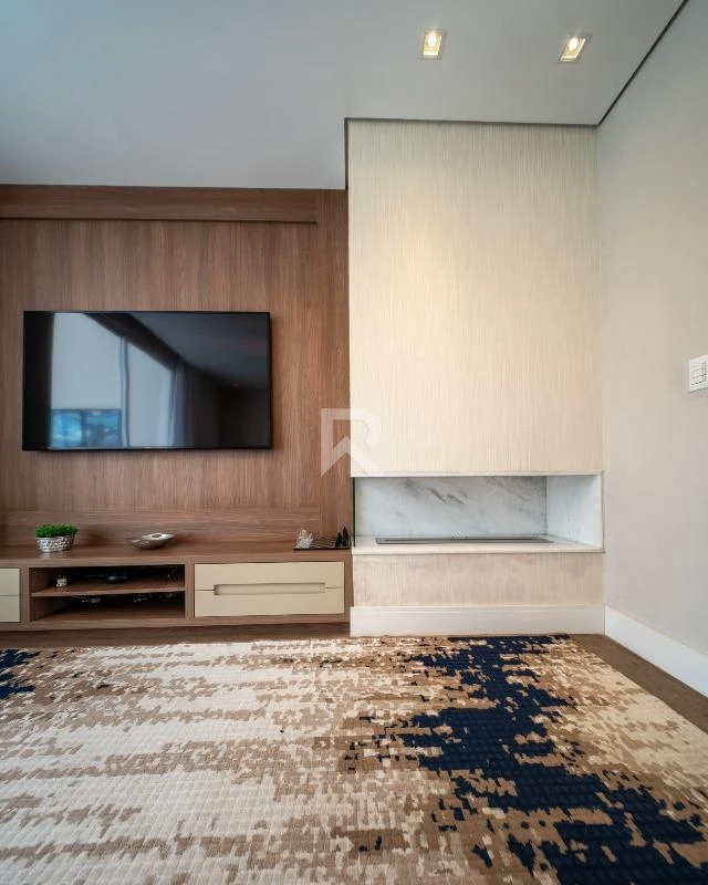 Furnished house, 400 m², with a bathtub — photo 2