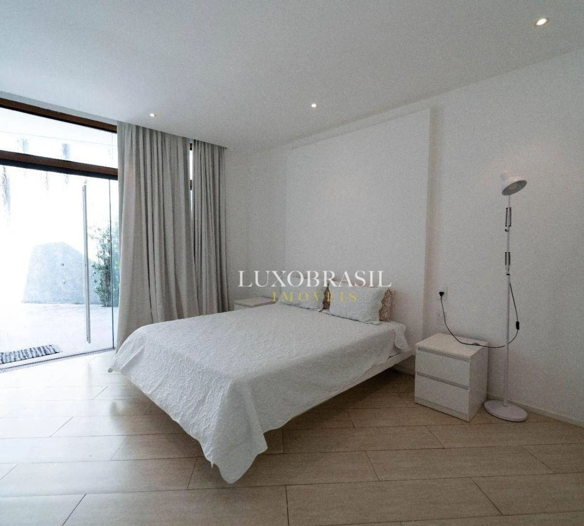 Будинок із 6 люксами та 9 ванними 750 м² — photo 18