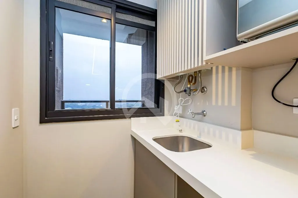 2-bedroom apartment with open-plan kitchen and parking — photo 7