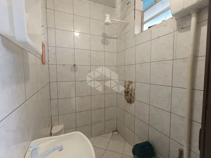 Furnished 30 m² studio with 1 bedroom and separate kitchen — photo 8