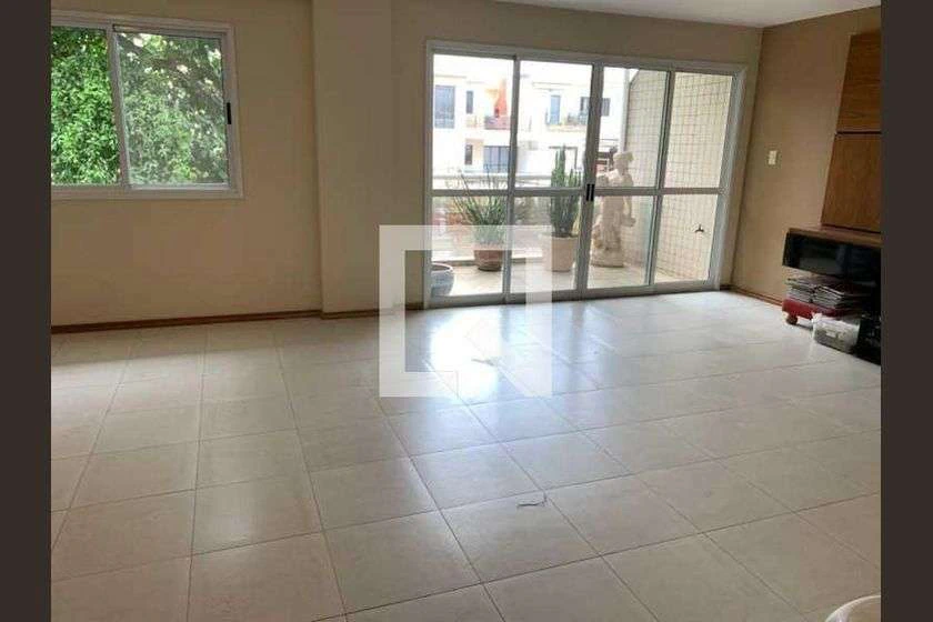 296 m² apartment with 4 bedrooms and 3 parking spots — photo 9
