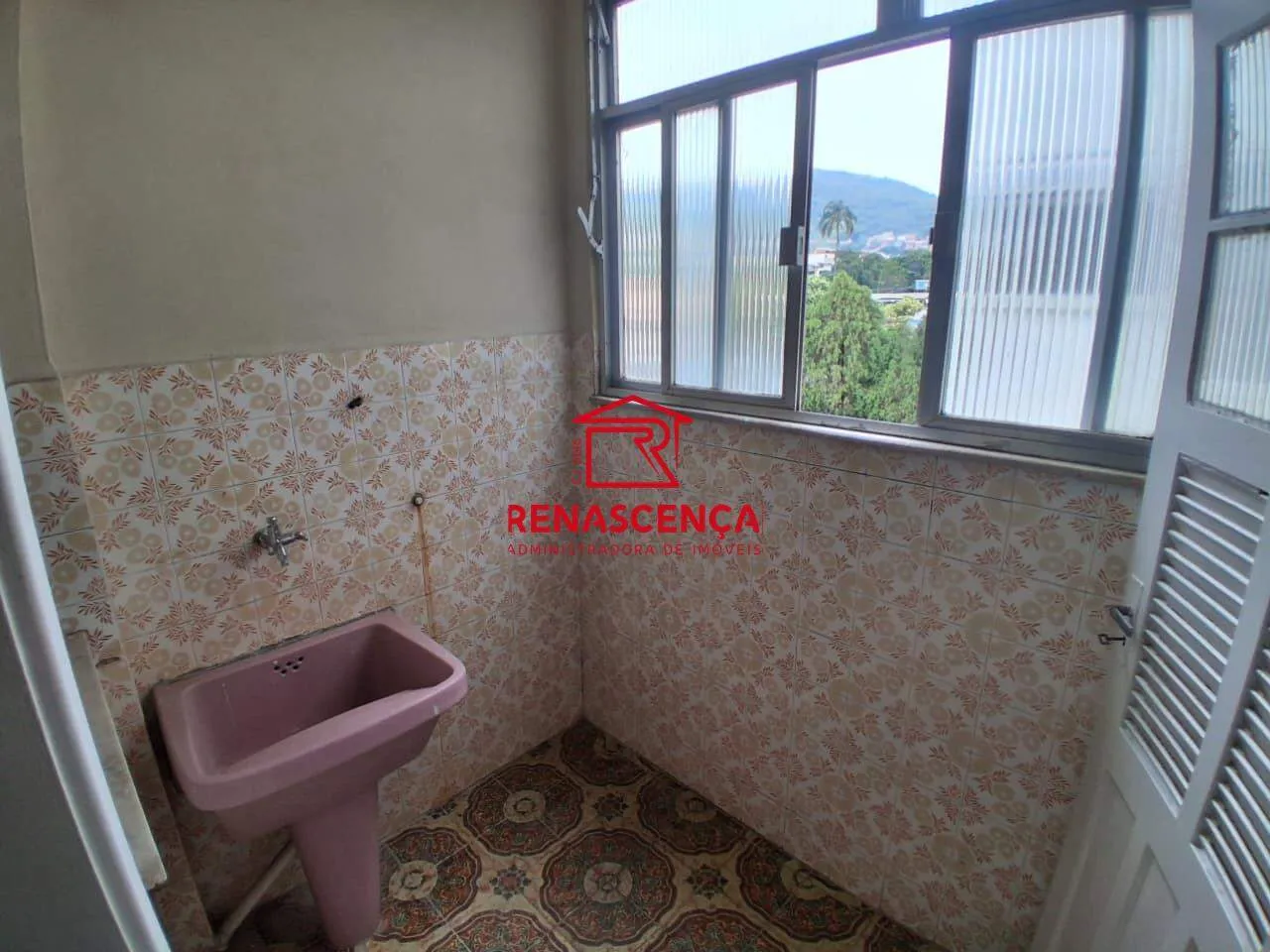 Unfurnished 2-bedroom apartment with 1 parking spot — photo 17
