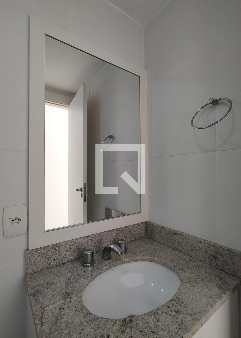 Apartamento, 70 m², com janelas do piso ao teto — photo 43