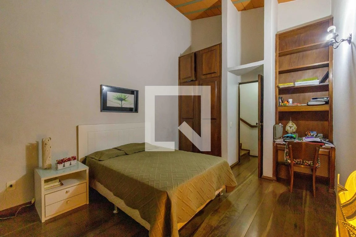 4-bedroom house with a walk-in closet in Rio de Janeiro — photo 50