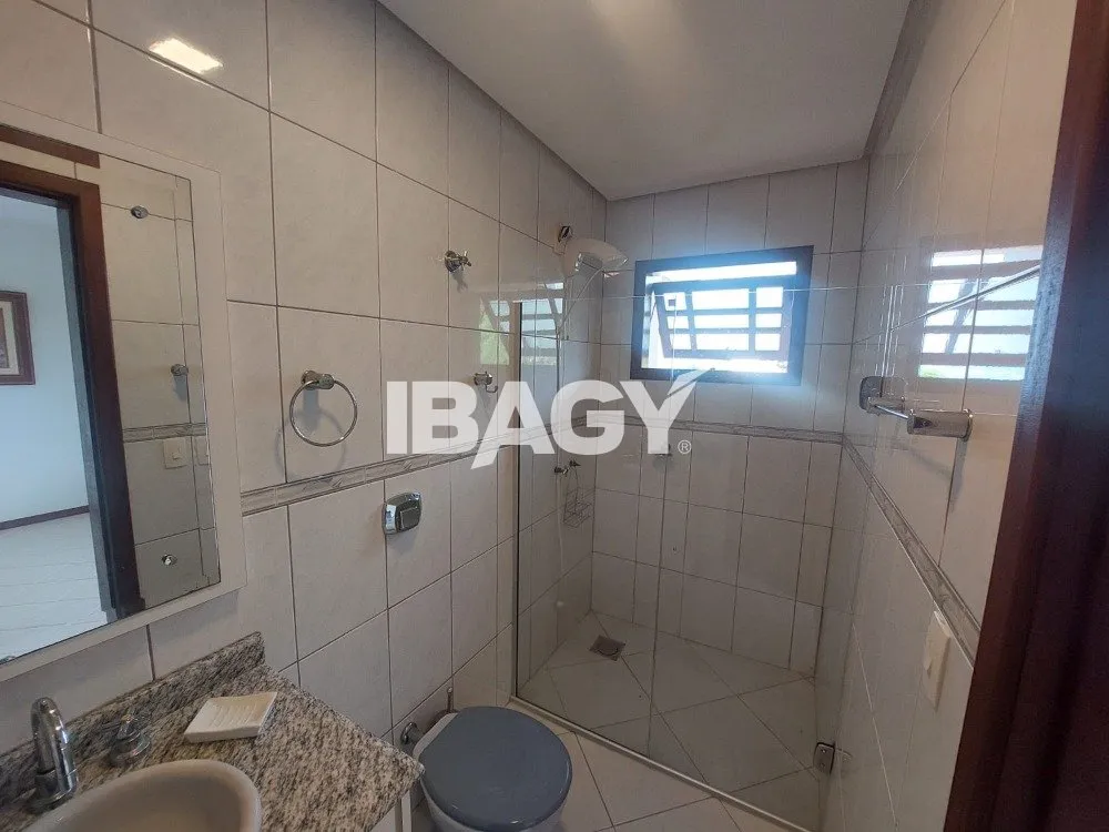 House for rent with 6 bedrooms, 5 suites and 7 bathrooms — photo 56
