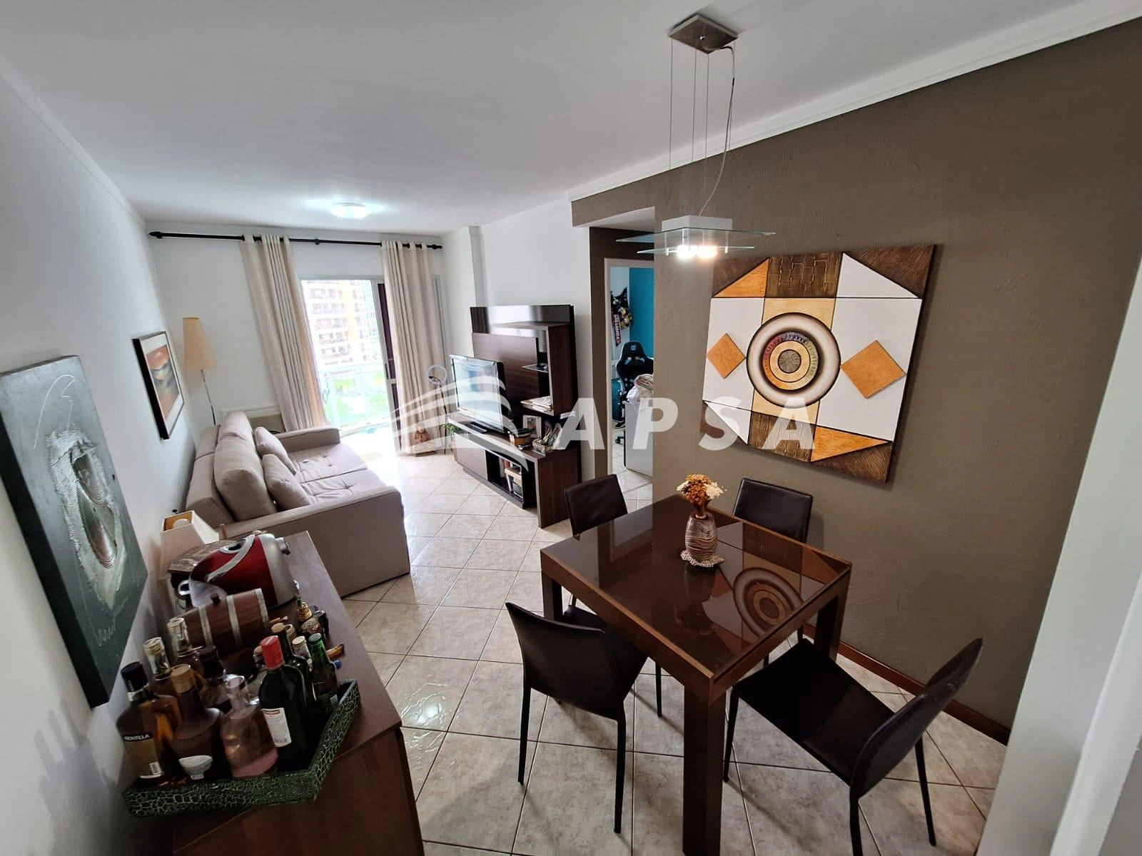 3-bedroom apartment in a building with a gym — photo 5