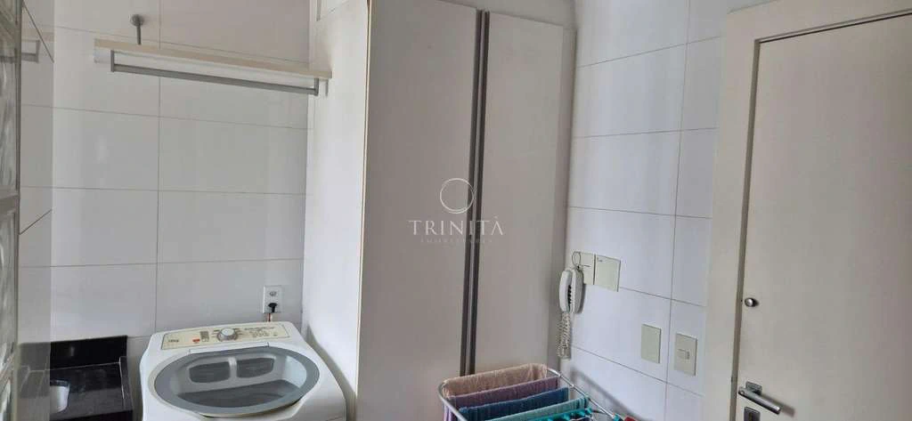 Furnished apartment with 4 en-suite bedrooms and balcony — photo 14