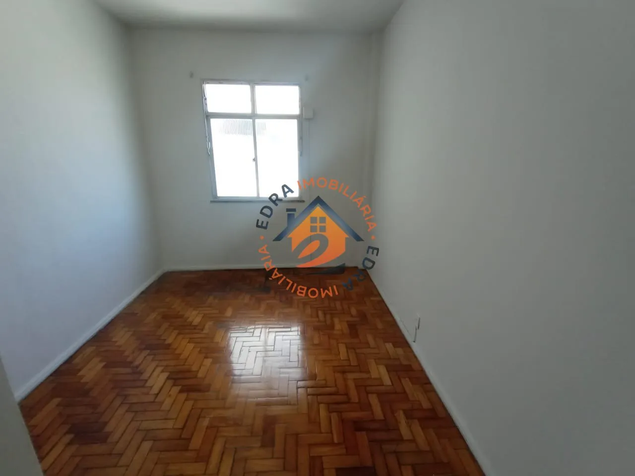 Rental apartment with 2 bedrooms and 1 bathroom — photo 8