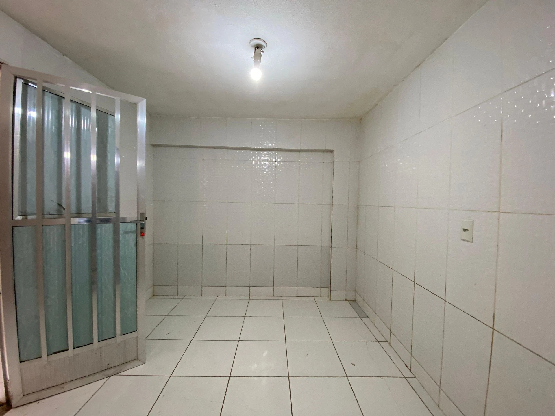 Casa sin amueblar con 1 dormitorio y 1 plaza de aparcamiento — photo 11