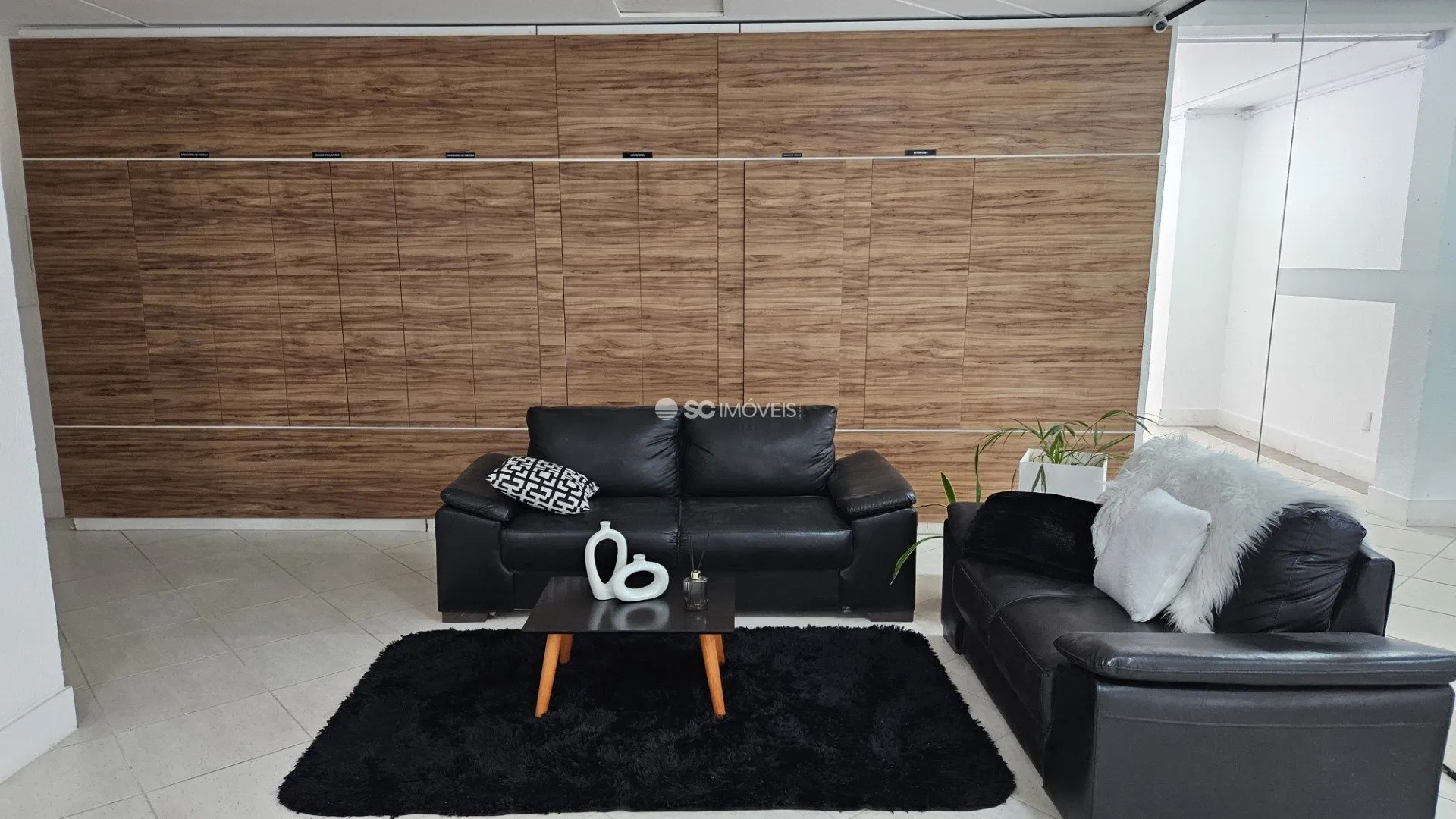 Furnished 1-bedroom apartment with 45 m² and parking space — photo 46