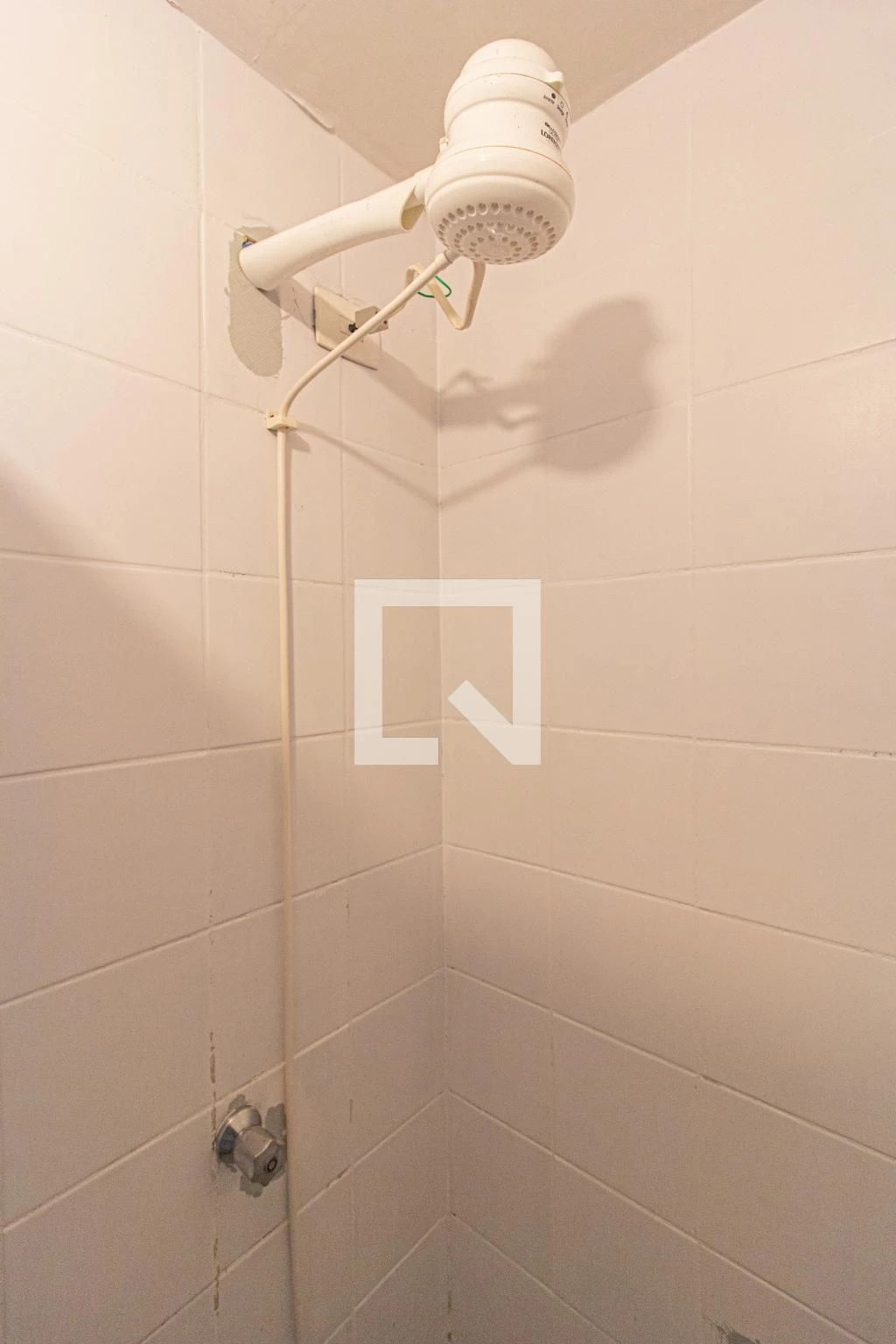 Furnished apartment, 97 m², with a glass-enclosed balcony — photo 30