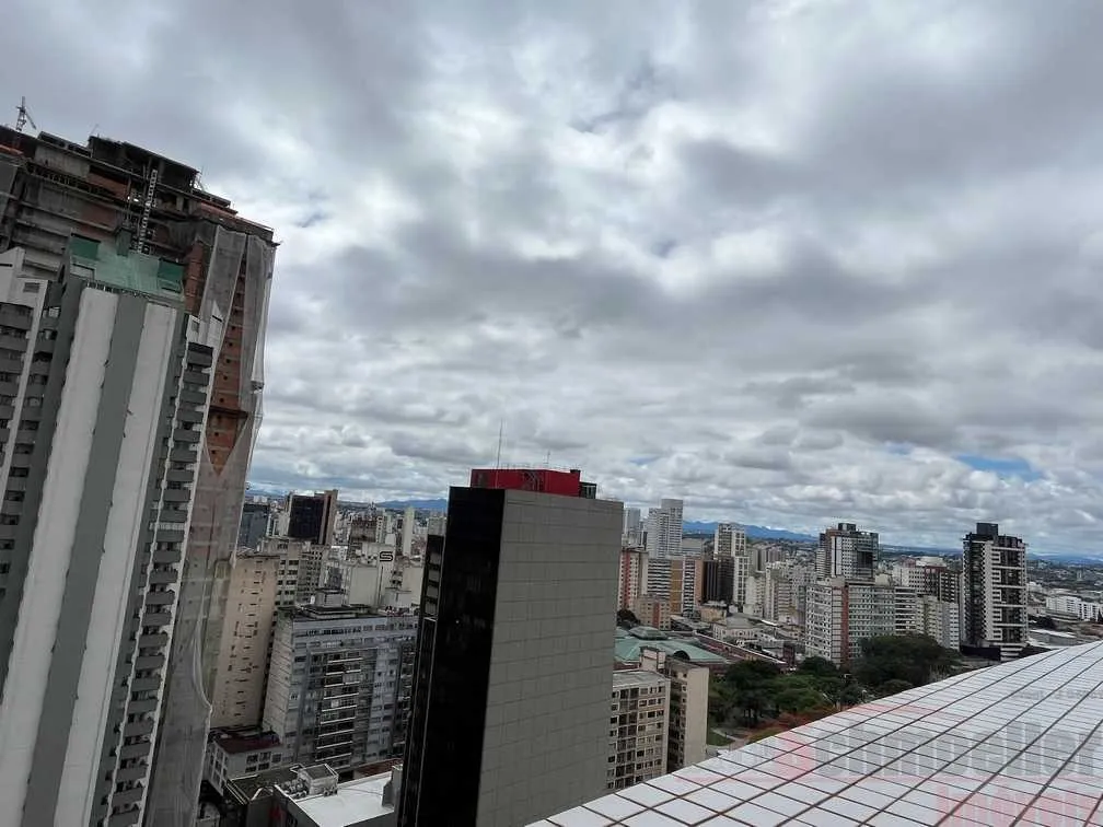 1 quarto e varanda envidraçada: apartamento de 28 m² — photo 21