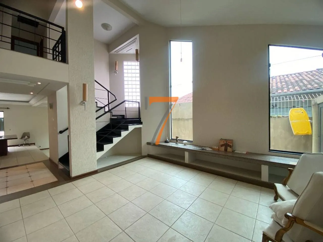 3-bedroom house with a water view in Florianópolis — photo 30