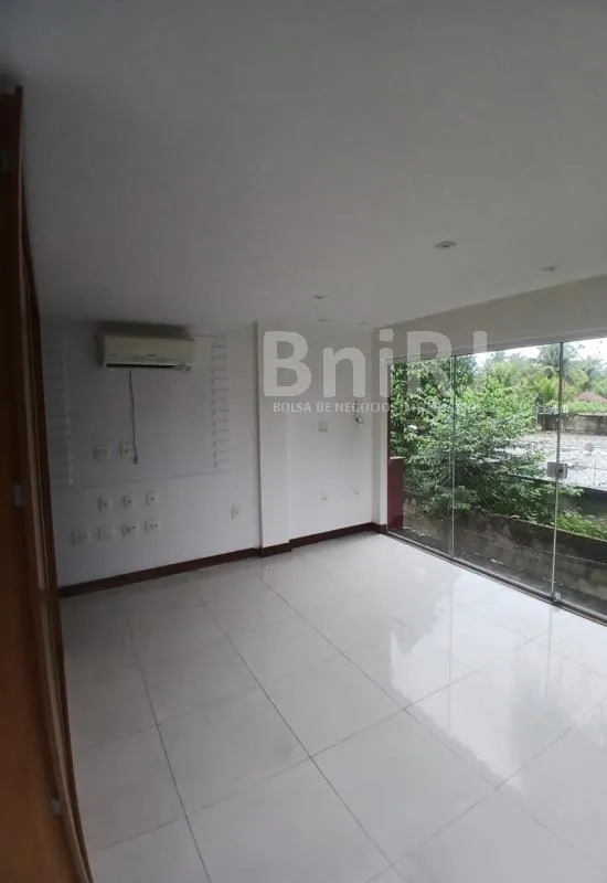 Casa sem mobília de 277 m² com 3 quartos — photo 2
