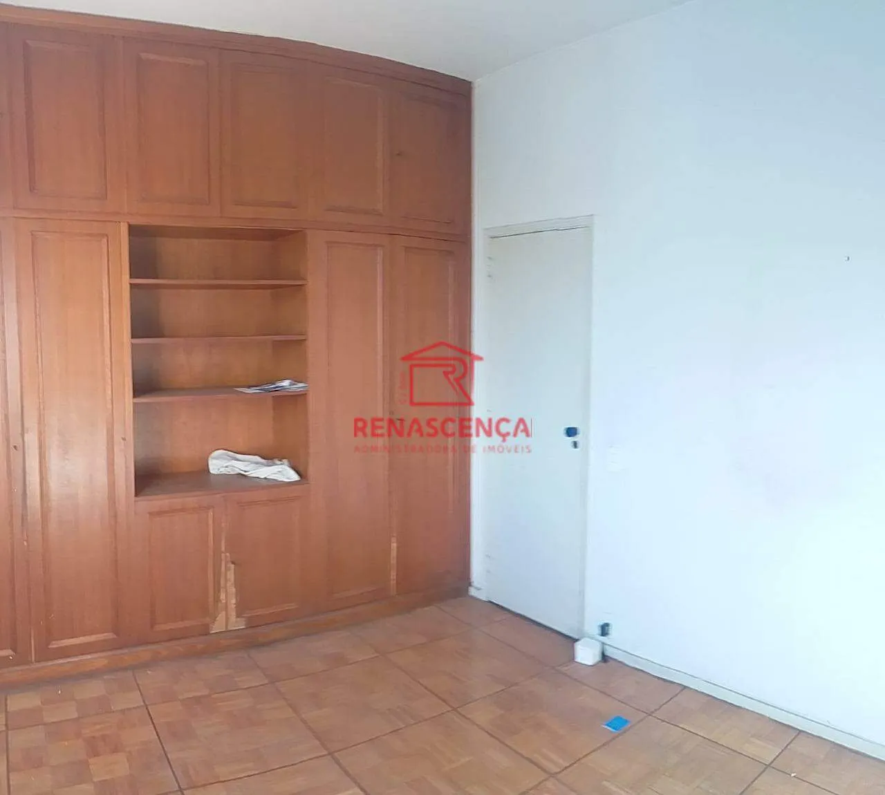 3-bedroom apartment with a gas stove — photo 10