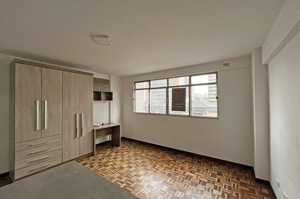 1-bedroom 33 m² apartment with no parking space — photo 2