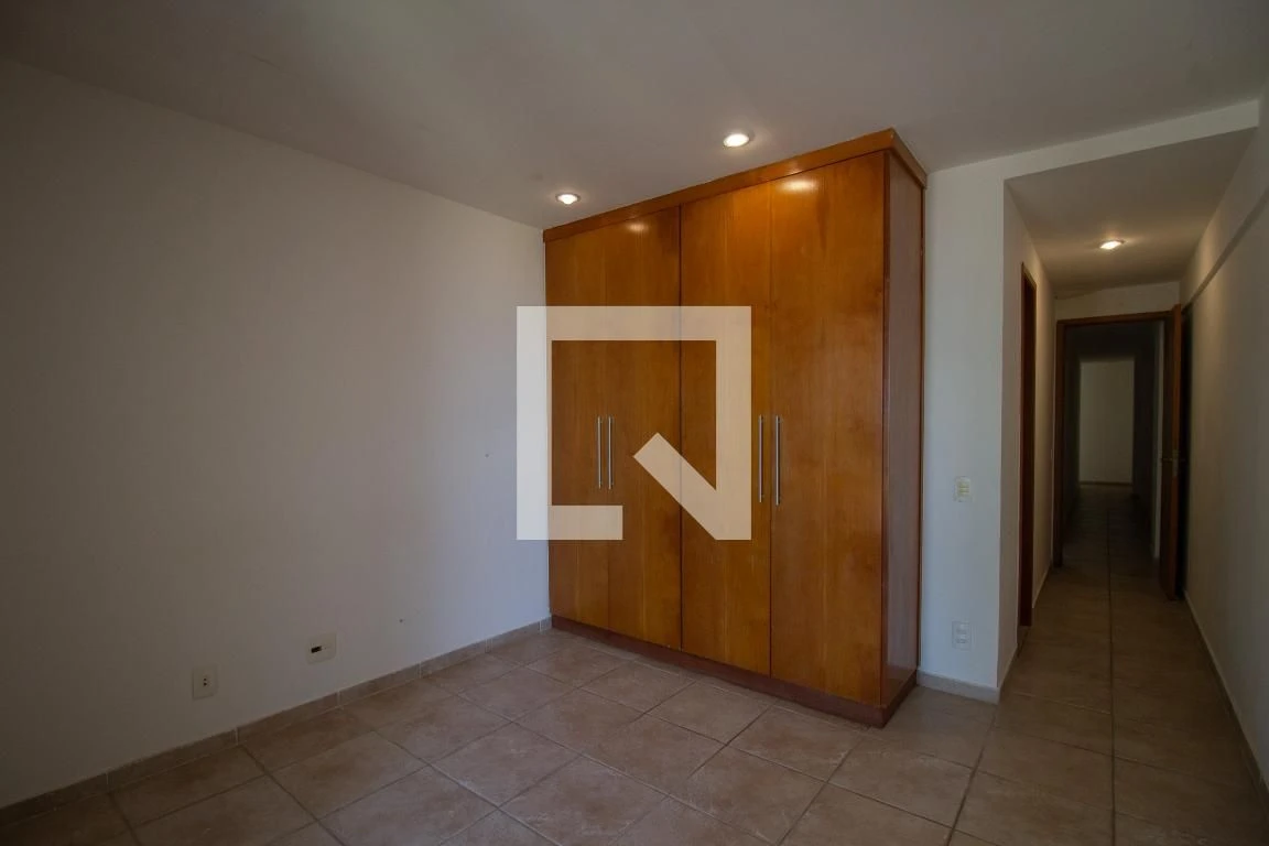 Apartamento com 4 suítes e varanda envidraçada — photo 19