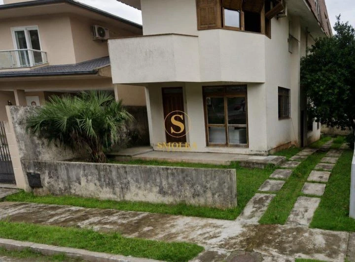 3-bedroom house with 1 ensuite and 3 parking spaces