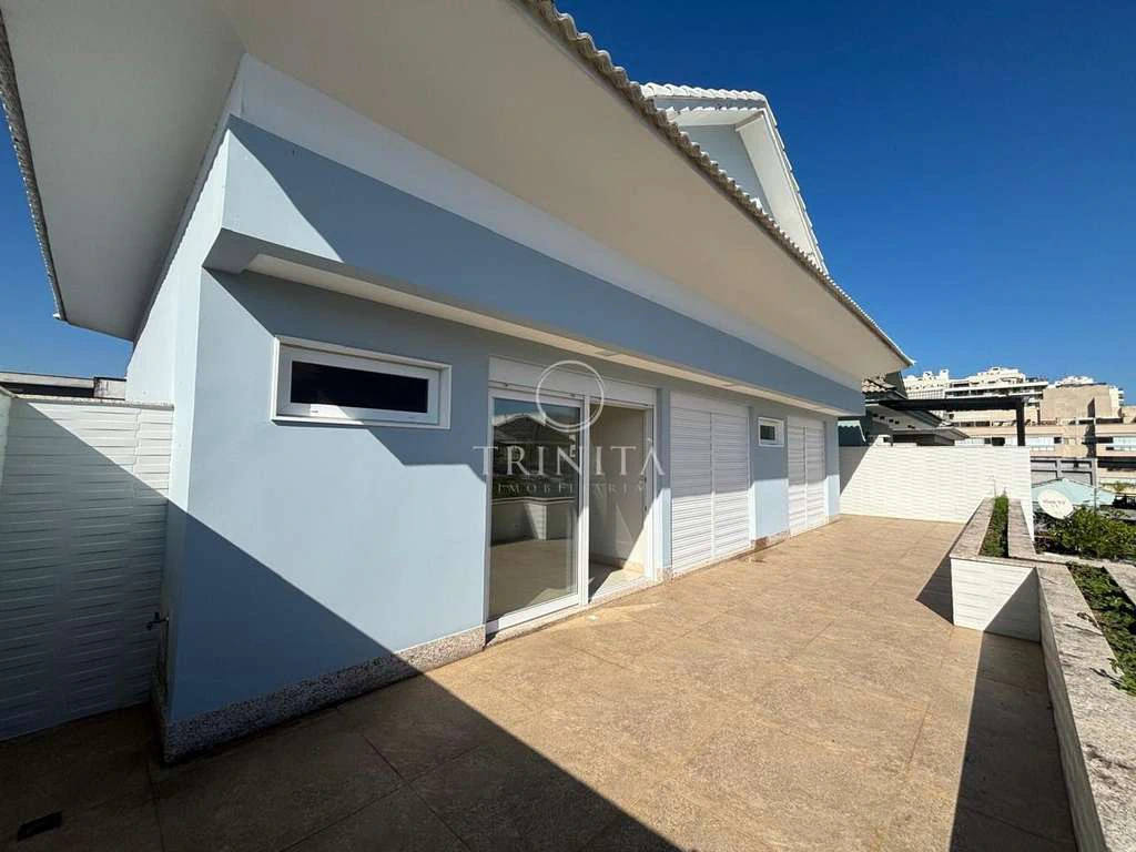 Casa sem mobília com 4 quartos e cozinha planejada — photo 26