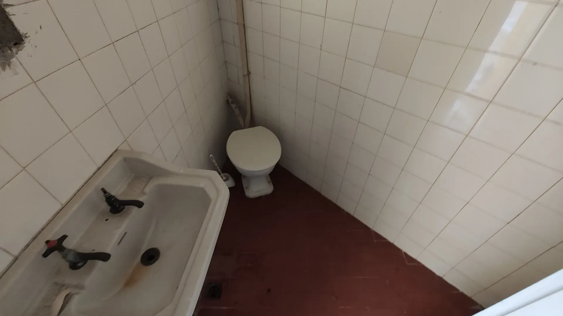 Незамебльований будинок з 4 спальнями і 4 ванними — photo 24