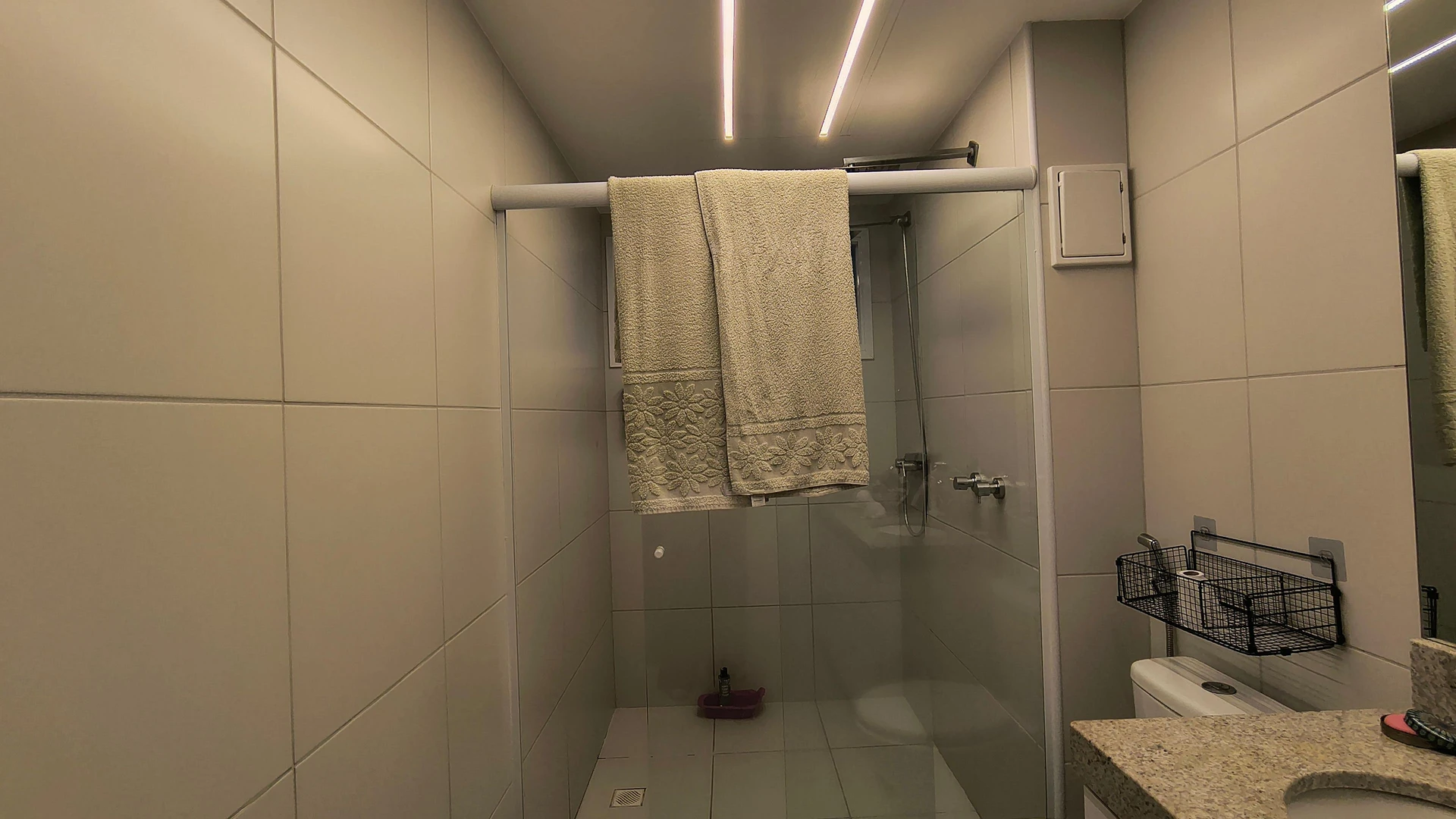 Furnished apartment, 150 m², with a grill on the balcony — photo 42
