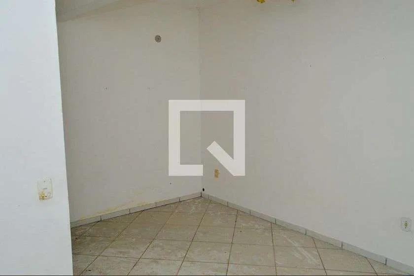 28 m² studio with washing machine and balcony — photo 14