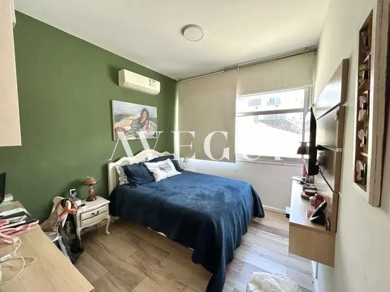 Residential apartment with 4 bedrooms and 4 bathrooms — photo 3