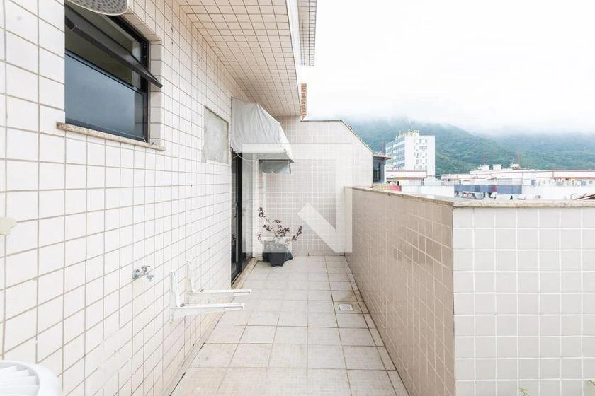 4-bedroom apartment with a mountain view — photo 32