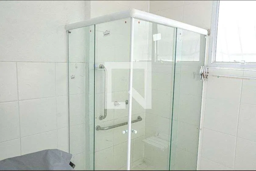 Furnished 1-bedroom apartment with 42 m² and parking — photo 14
