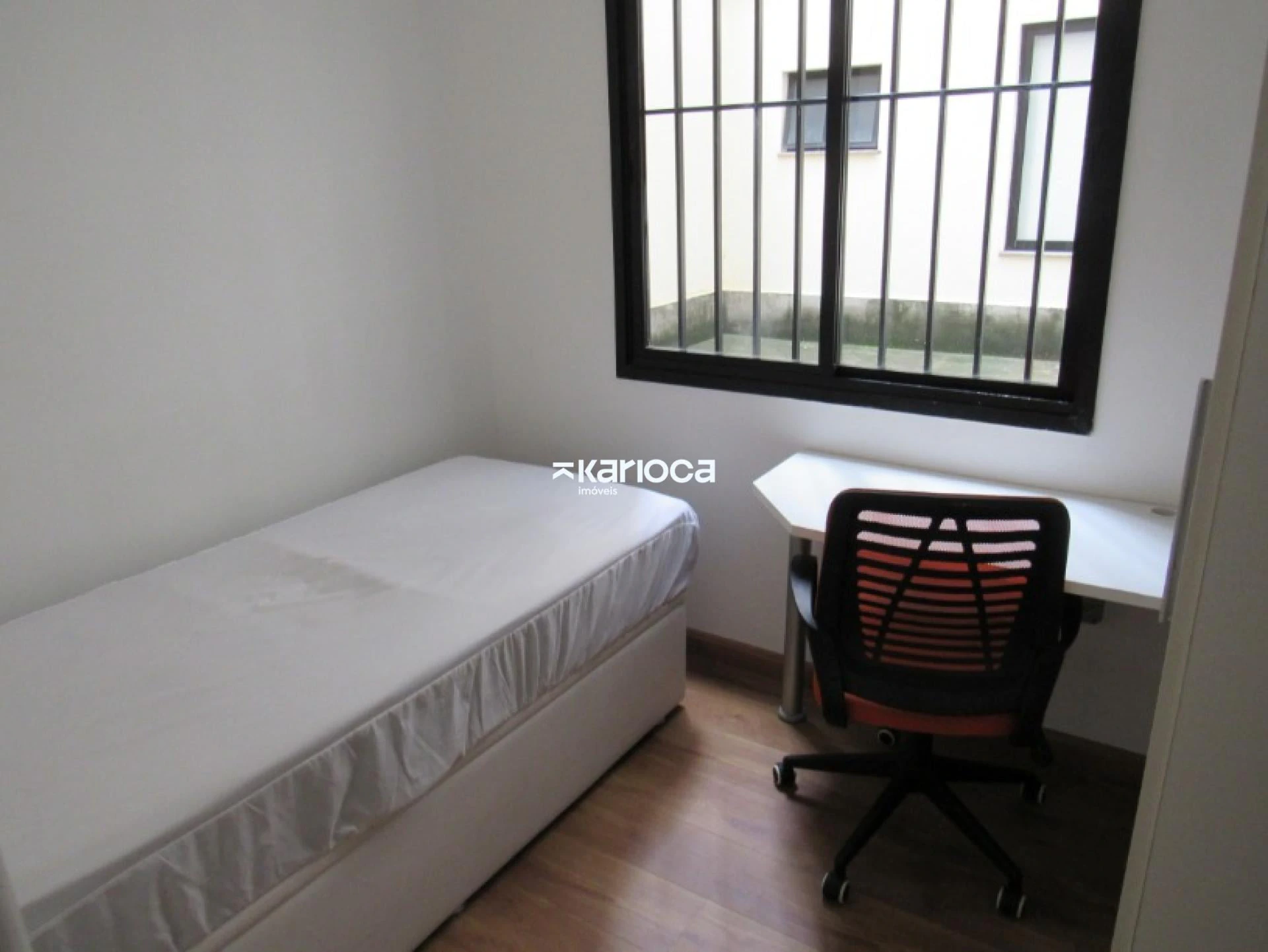 Furnished apartment, 90 m², with a dryer — photo 12