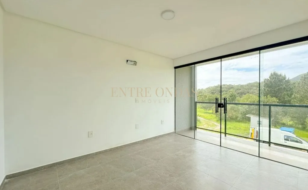 3-bedroom house with a mountain view in Florianópolis — photo 30